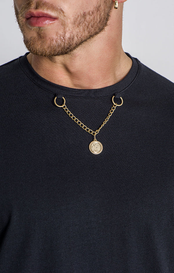 Black Chained Pendant Tee